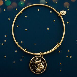 Chrysalis Christmas Boot Bracelet – Gold – Perfect for the Holiday Season